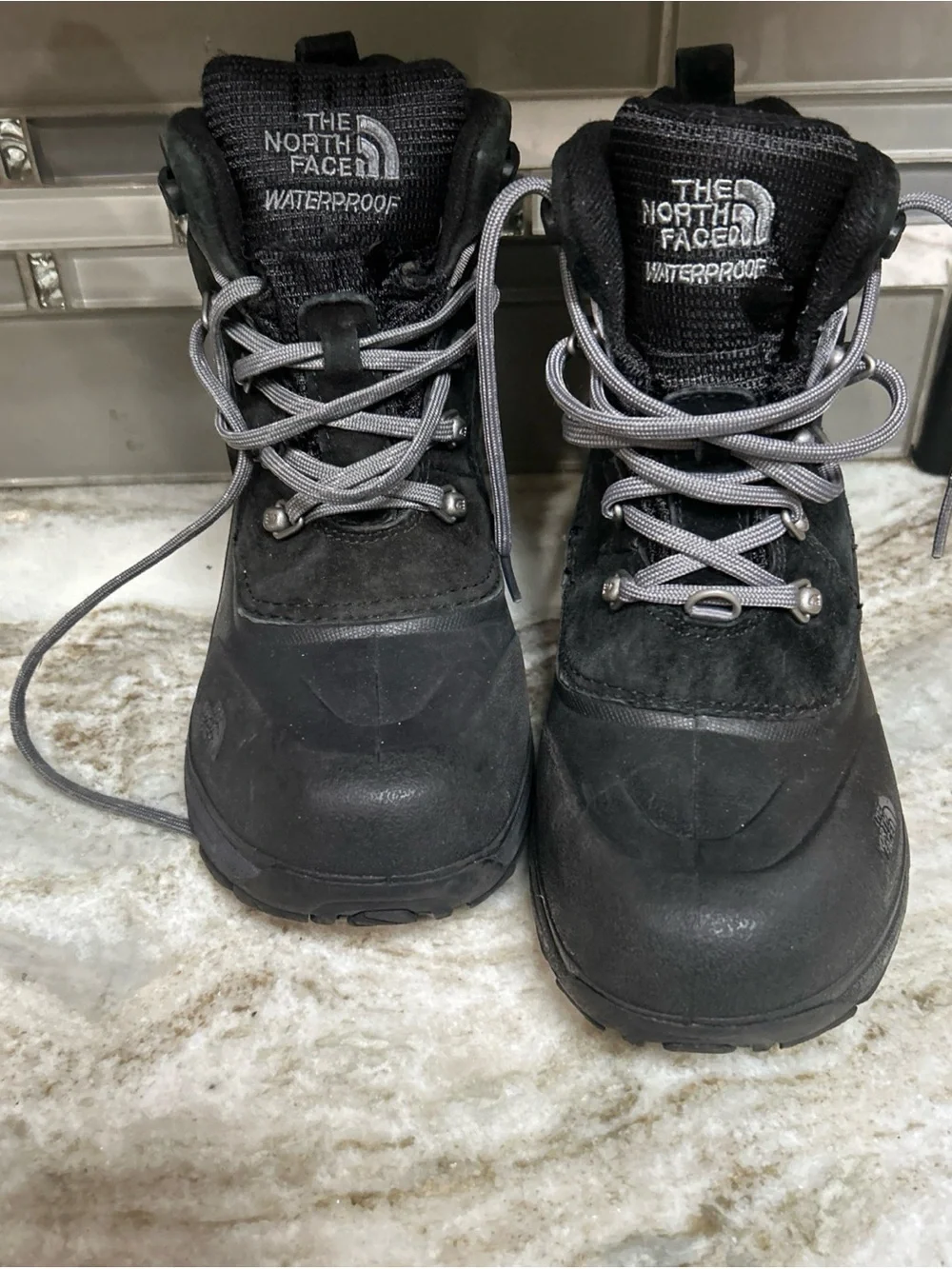 North Face CHILKATS  Boys Boots Winter Black Waterproof Snow 200gm Insulation 4.